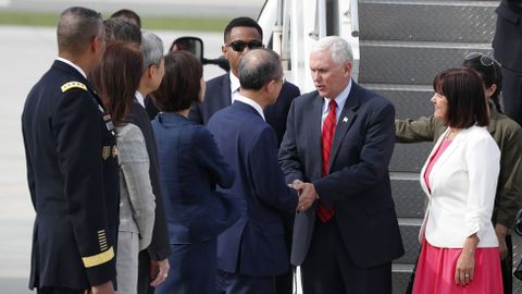 El nmero dos de la Administracin Trump, a su llegada a Corea del Sur