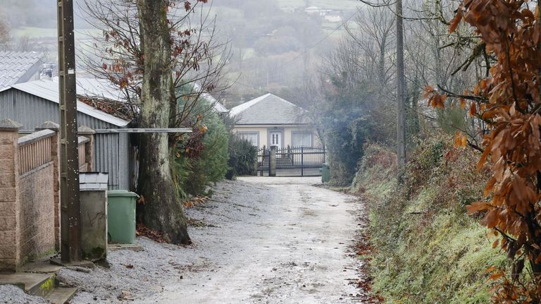 Más de 20 años para demoler una casa fuera de ordenación en Sarria