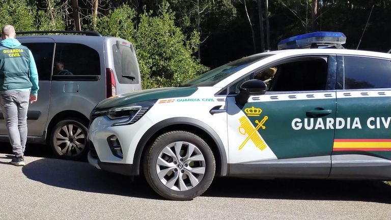 Apuñala a los padres de su expareja tras irrumpir en su casa con un machete en Málaga