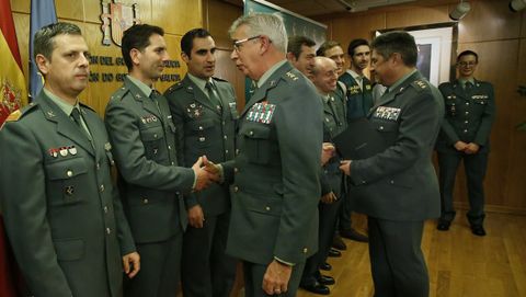 El coronel Corbí felicita a los guardias civiles que investigaron el caso Diana Quer, en un acto en A Coruña en enero del 2018