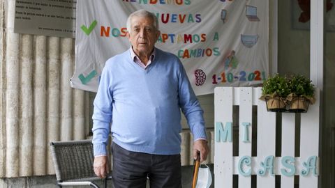Carlos Pena, retratado a las puertas de la residencia Mi Casa de Ferrol
