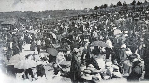 Una de las fotografías más antiguas en la Feira do Trece, en Narón