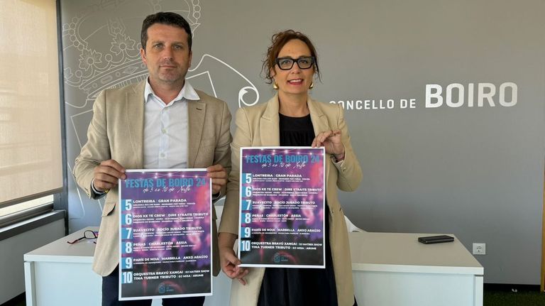 José Ramón Romero y María Outeiral presentaron el programa festivo