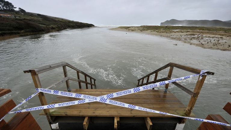 Fuerte oleaje en la costa gallega