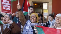 Multitudinaria manifestacin en apoyo al pueblo palestino en Gijn este sbado.