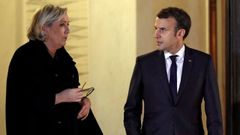 Macron cit a Marine Le Pen en el Elseo en noviembre del 2017 tras asumir la presidencia de Francia