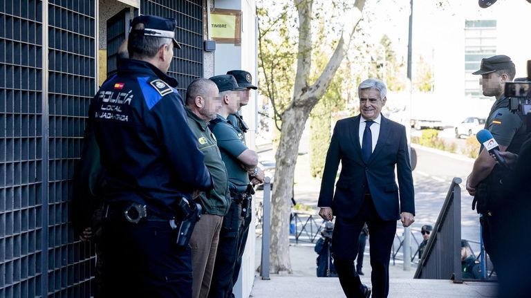 Pedro Rocha, a su llegada al juzgado el pasado 12 de abril