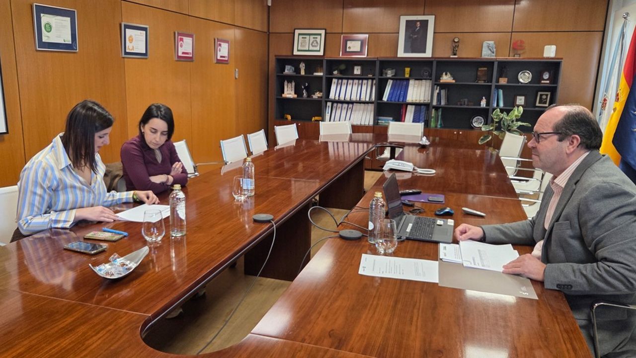 Leticia Santos firm� el acuerdo