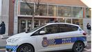Un coche de la Polica Local en los juzgados de Avils