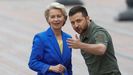 Ursula von der Leyen y Volodmir Zelenski en Kiev