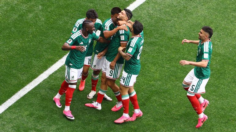 México rompe la maldición y gana por primera vez u