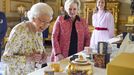 Isabel II, en una recepción celebrada este viernes en el castillo de Windsor