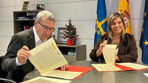 La vicepresidente, Gimena Llamedo, y el secretario general para el Reto Demogr�fico, Francisco Boya.