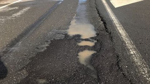 El bache del día 1 se está abrIendo otra vez