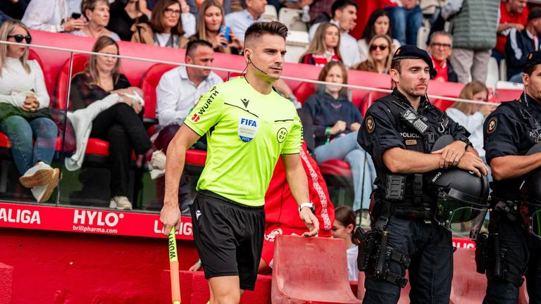 Diego Sánchez Rojo hace historia al convertirse en el primer asistente gallego en participar en un Mundial
