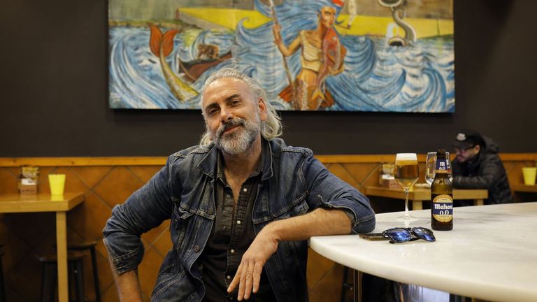 Álvaro Dorda, artista: «Antes de hablar ya estaba dibujando, fue mi primera forma de expresarme»