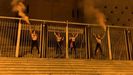 Lara Alcázar encadenada en Vistalegre con otras tres compañera de Femen