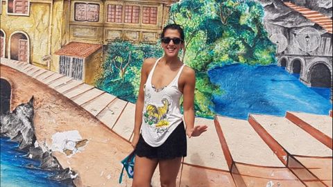 La cantante Lucía Pérez disfrutando de sus vacaciones en Portugal