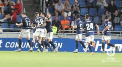 Los jugadores del Oviedo, con Costas abraz�ndose a Bretones y Bast�n, celebran el 0-1 del Oviedo en Tenerife