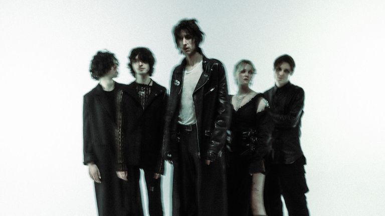 Faris Badwan (The Horrors) «Me gusta crear en el espacio intermedio entre la belleza y la incomodidad»