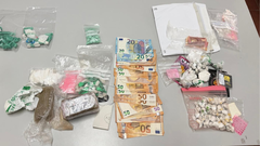 Sustancias estupefacientes y dinero sustra�do por la Guardia Civil durante la �ltima edici�n del Aquasella