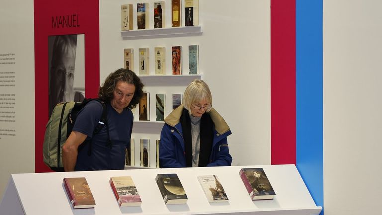 Galaxia mostra no Marco de Vigo a evolución das súas portadas de libros nos seus 75 anos de historia