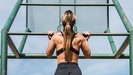 Las dominadas o pull-ups son uno de los ejercicios ms complejos.