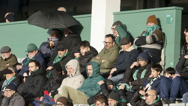 Búscate en la grada del Racing de Ferrol – Arenteiro