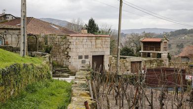 Estado del pazo de Casdemiro (Melias, O Pereiro), donde nació el padre Feijoo.
