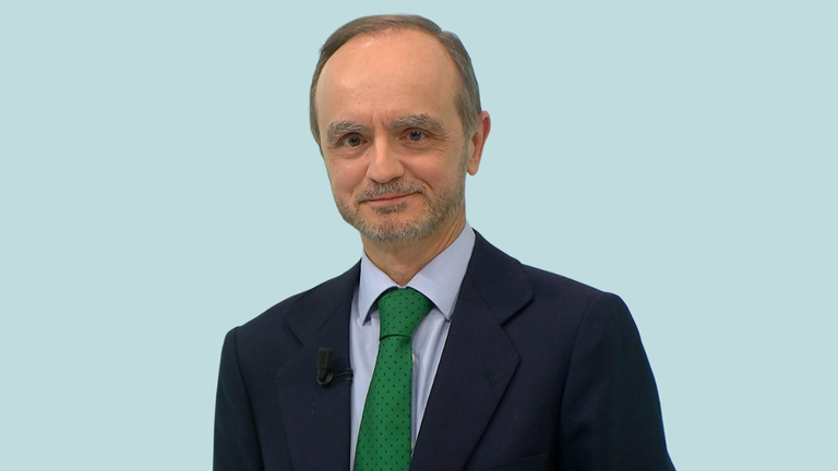 Eduardo López es jefe del servicio de dermatología del Hospital Clínico San Carlos de Madrid.
