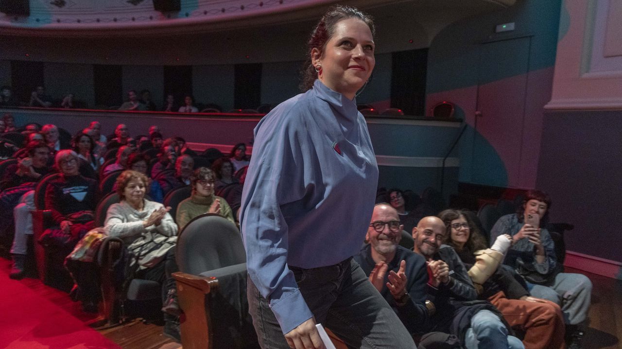 «Alicia y su país de las maravillas» encandiló al público que abarrotó la pasada semana el Torrente.