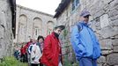 Participantes en un recorrido guiado por la Ribeira Sacra del Miño, en una imagen de archivo