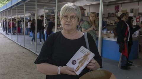 Eva Liste, de Calo (Teo), se dej aconsejar por el librero para llevarse una novela negra en gallego