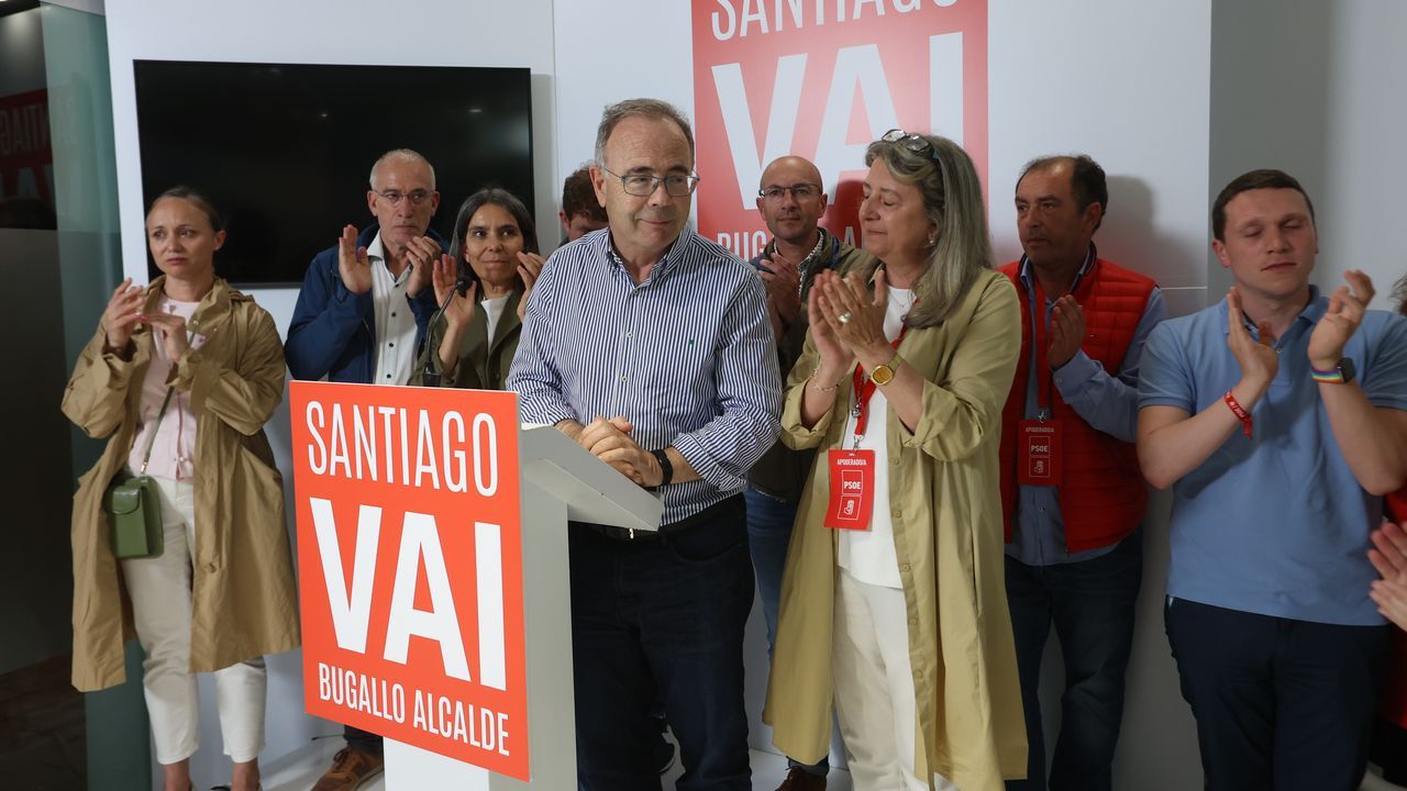 Lara Mndez celebra los resultados en la sede del PSOE en Lugo