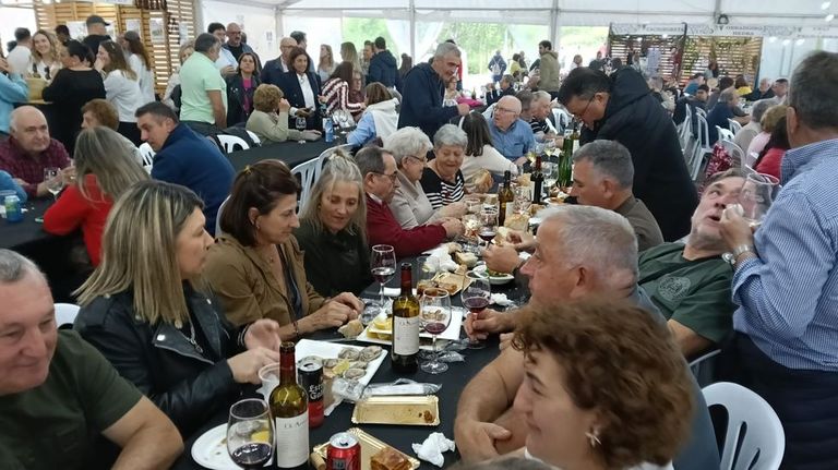 Los vinos de Vilaboa brillan en una cata que reafirma la excelencia de las bodegas de la comarca