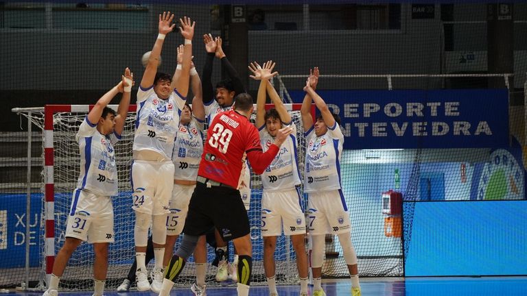 El Cisne se queda con la miel en los labios y acaricia la sorpresa ante el líder (25-26)