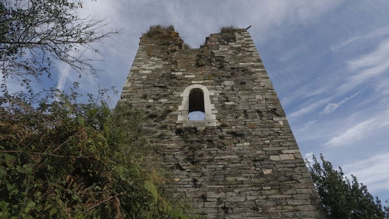 La torre de Caldaloba está en Cospeito