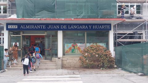 El CEIP Juan de Lngara inici las clases con obras en sus instalaciones, donde la Xunta acomete una reforma integral 