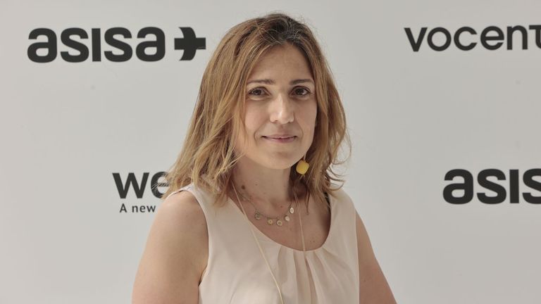 Diana López, ginecóloga: «Después de los sofocos, el síntoma que más afecta a la mujer en la perimenopausia es la niebla mental»