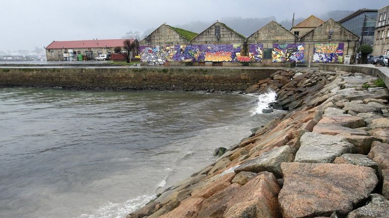 El PP de Cangas tacha de «puro humo» el párking subterráneo que proyectan el Concello y la Zona Franca en las naves de Ojea