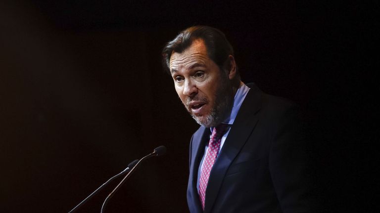 El PSOE decide defenderse atacando