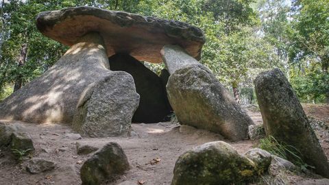El dolmen de Axeitos es uno de los mejor conservados de Galicia