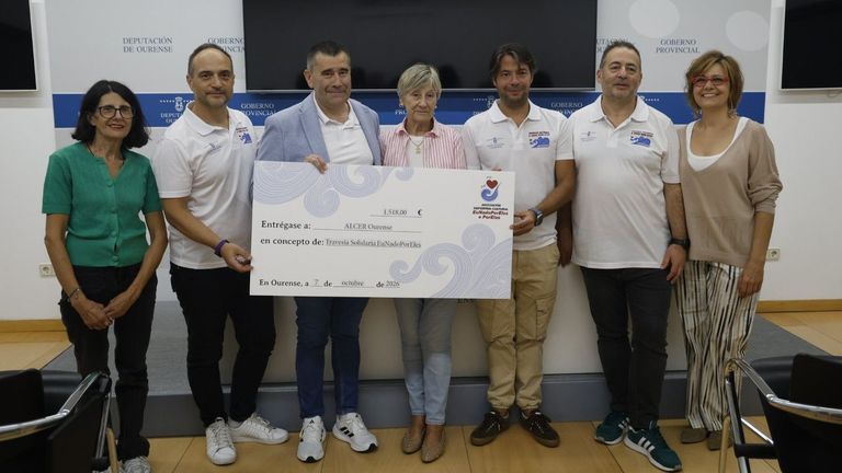 EuNadoPorEles entrega más de 1.500 euros a ALCER Ourense tras su travesía solidaria en Laias