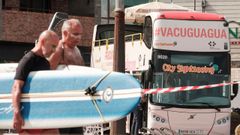 Un autobs recorre las playas y los pueblos de Gran Canarias para vacunar a los rezagados
