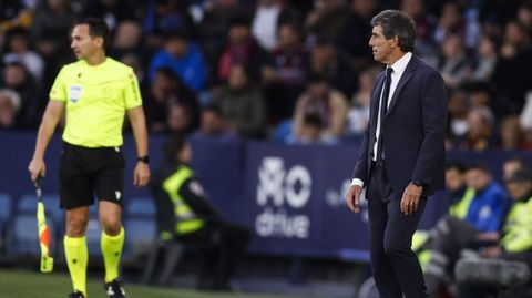 Guillermo Almada, durante el Levante-Real Oviedo