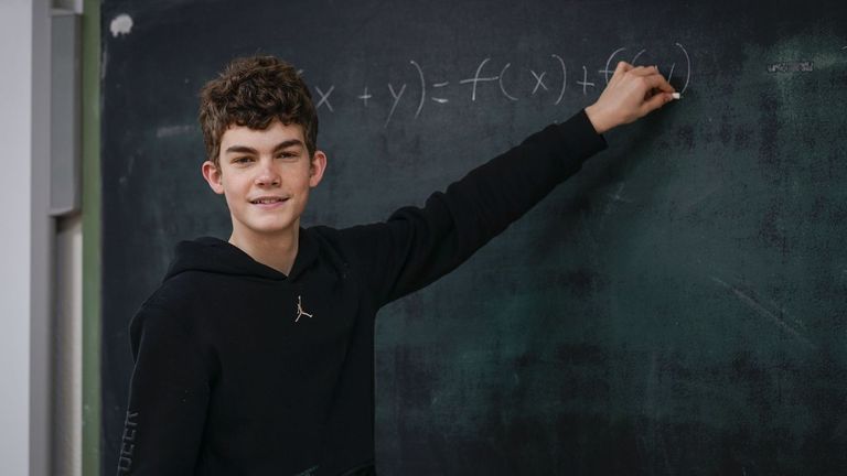 Pablo Freire Fernández, del IES As Lagoas, consiguió el segundo puesto en la Olimpiada Nacional de Matemáticas.