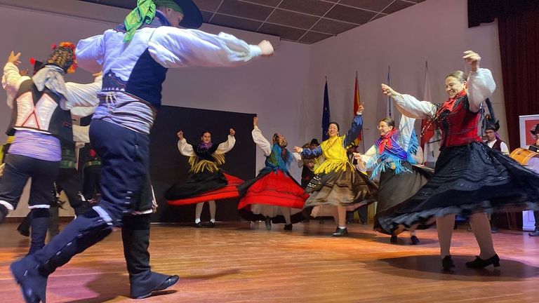 Pasión por el folclore en San Miguel de Oia