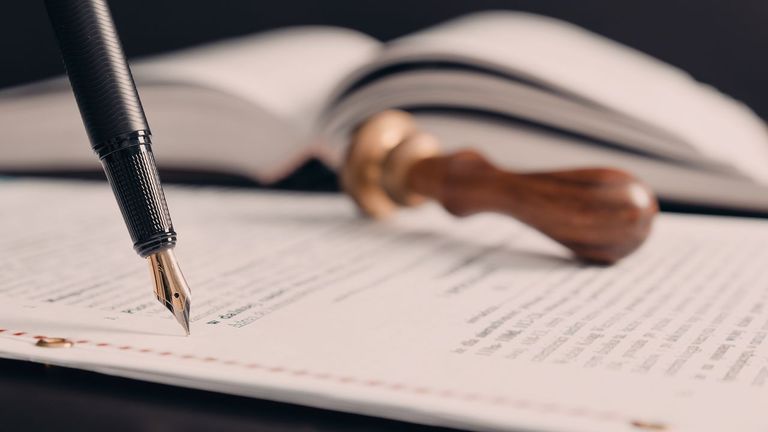 El testamento solidario es una opción firme en Galicia con casi medio centenar desde el 2021