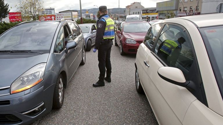 La Policía Local de Pontevedra multó el año pasado a más de 160 conductores sin seguro