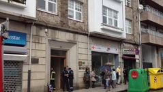 Incendio de una campana extractora en la calle de A Rosa de Santiago